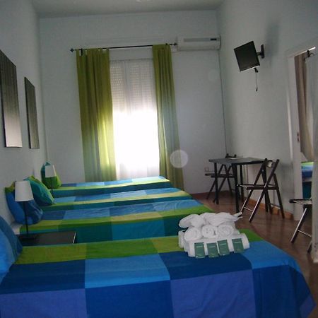 Puerta Del Sol Rooms Madrid Rum bild