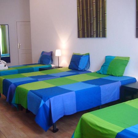 Puerta Del Sol Rooms Madrid Rum bild