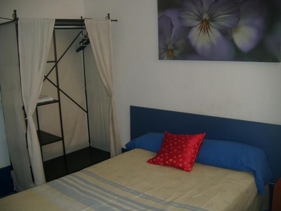 Puerta Del Sol Rooms Madrid Rum bild