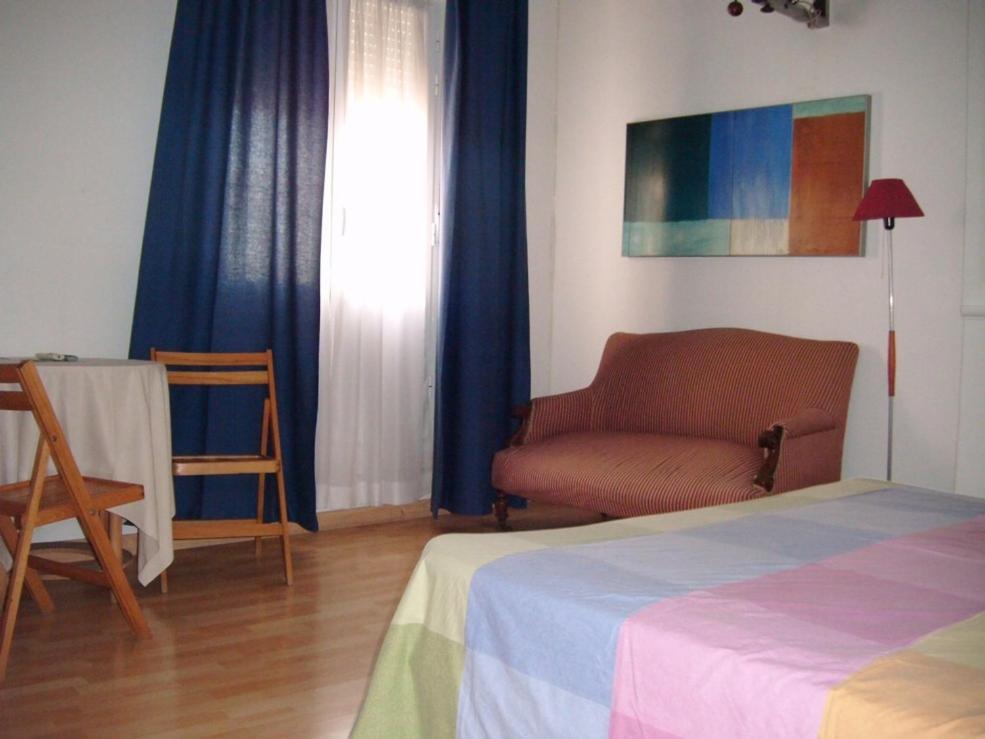 Puerta Del Sol Rooms Madrid Rum bild
