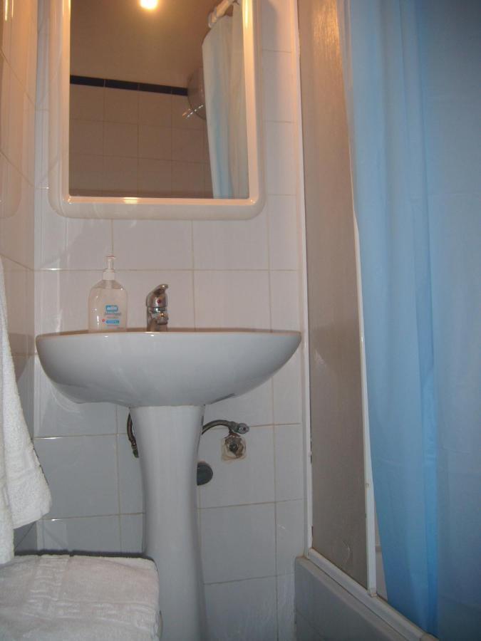 Puerta Del Sol Rooms Madrid Rum bild